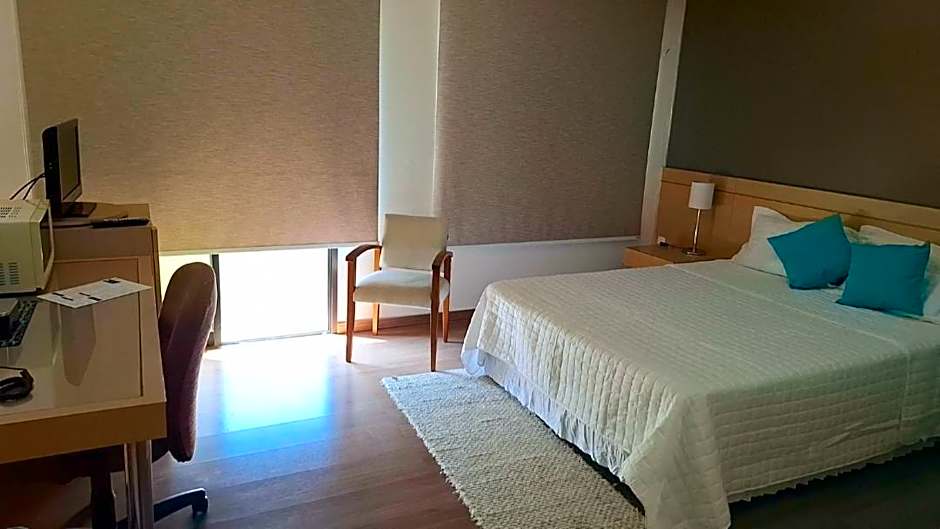 FLAT in HOTEL 4 ESTRELAS - CORAÇÃO DA FARIA LIMA - ÓTIMA LOCALIZAÇÃO, PISCINA E SAUNA