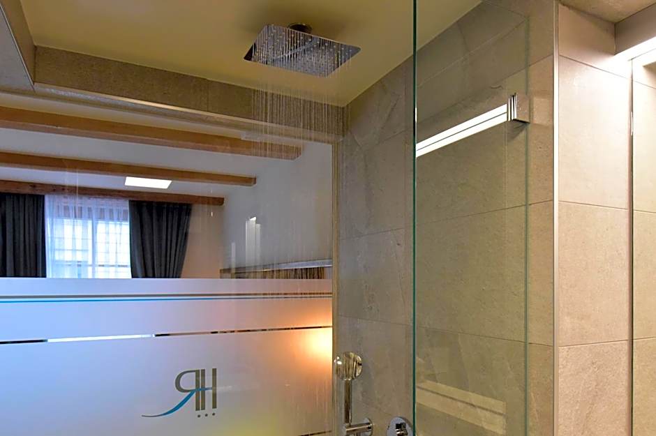 Hotel Rousseau