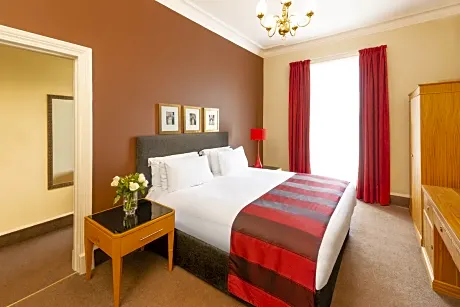 junior suite with one double bed - 2pax