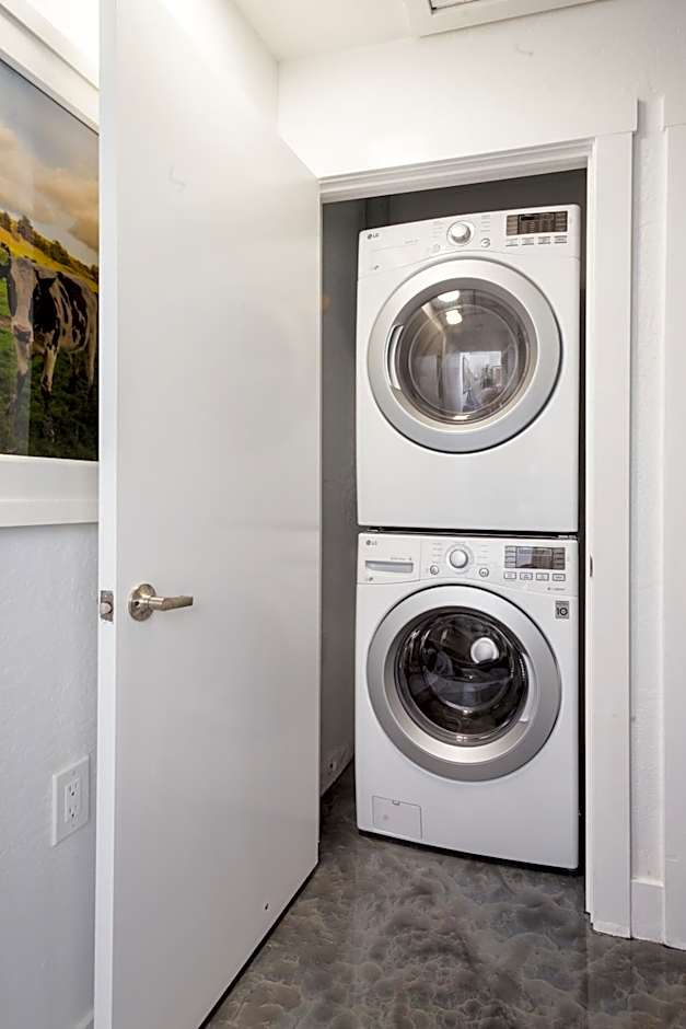 Petaluma Warehouse Lofts Unit C