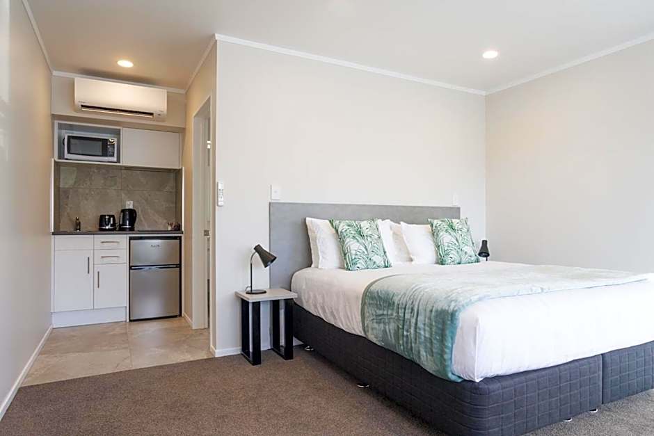 Bks Pohutukawa Lodge