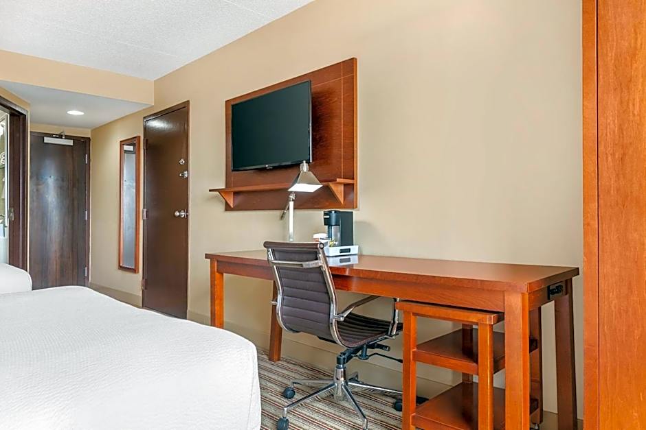 Radisson Hotel Detroit Metro Airport