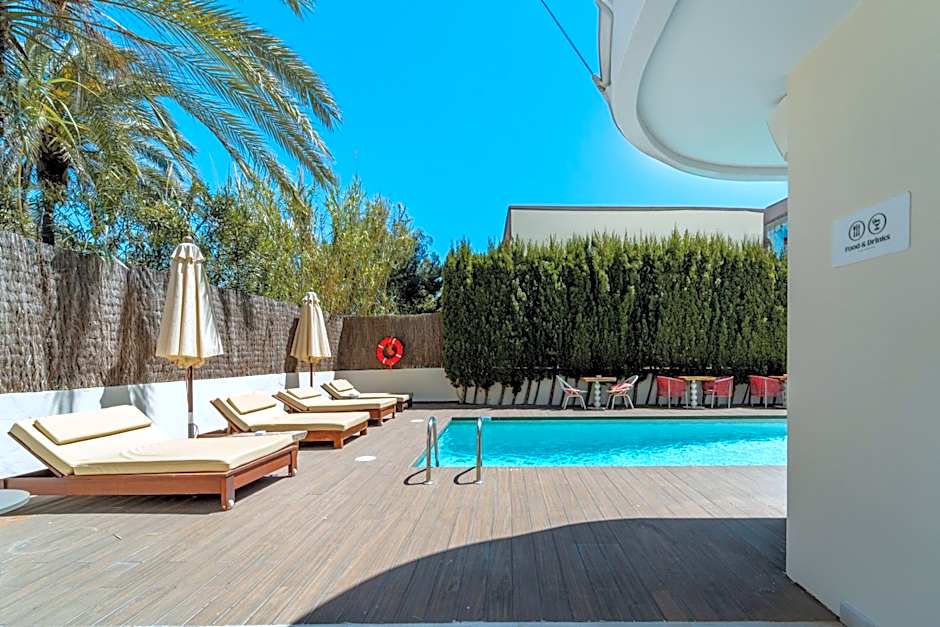 El Hotel Pacha - New Opening June 2022