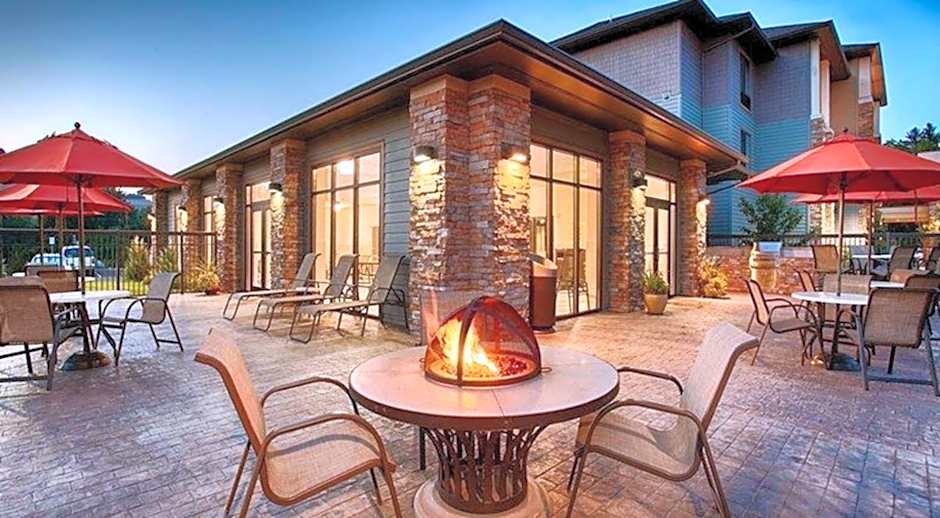 Best Western Plus Dayton Hotel & Suites