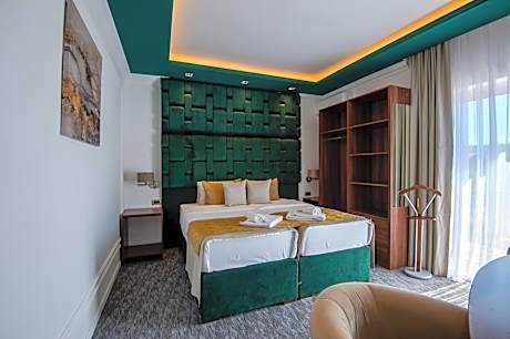 Double or Twin Room with Balcony