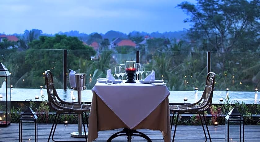 Ubud Village Hotel