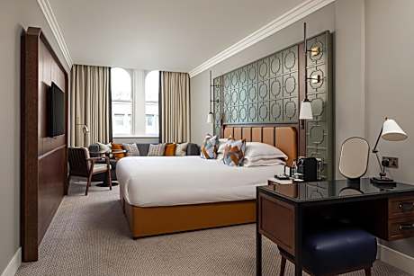 Deluxe Junior Suite