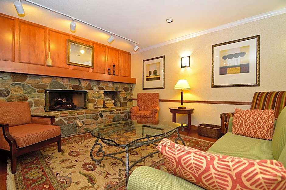 Country Inn & Suites by Radisson, Stevens Point, WI