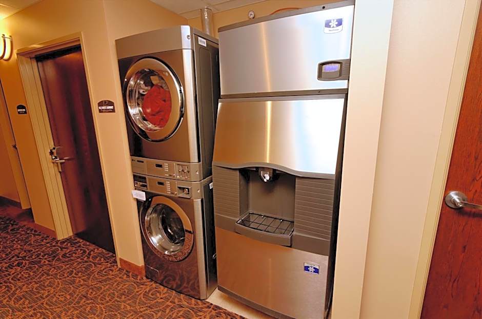 Cobblestone Inn & Suites - Fort Madison