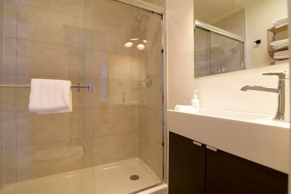 Spoke and Vine Motel