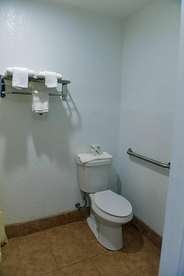 Rodeway Inn & Suites Winter Haven Chain of Lakes