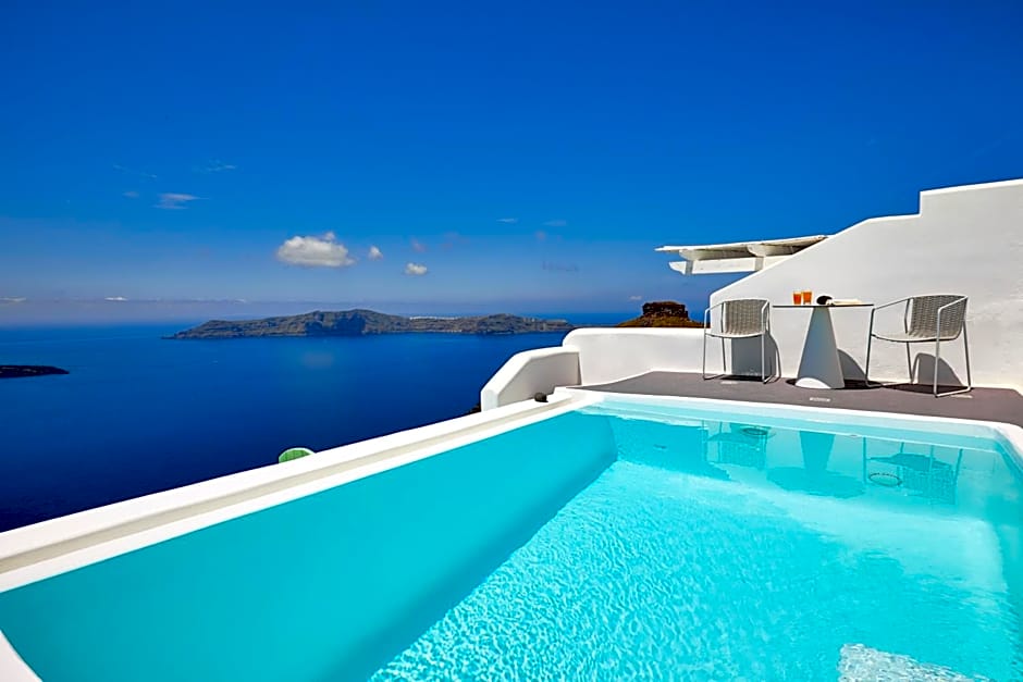 Dreams Luxury Suites