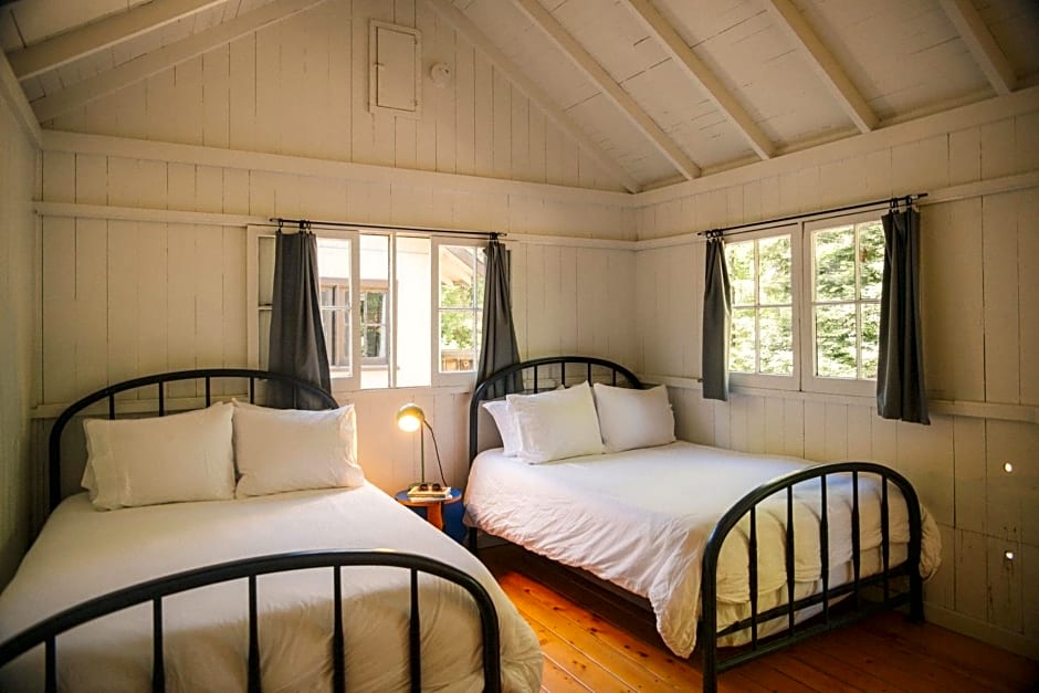 Johnson's Beach Cabins and Campground