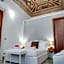 Lh Royal Suites Terrace