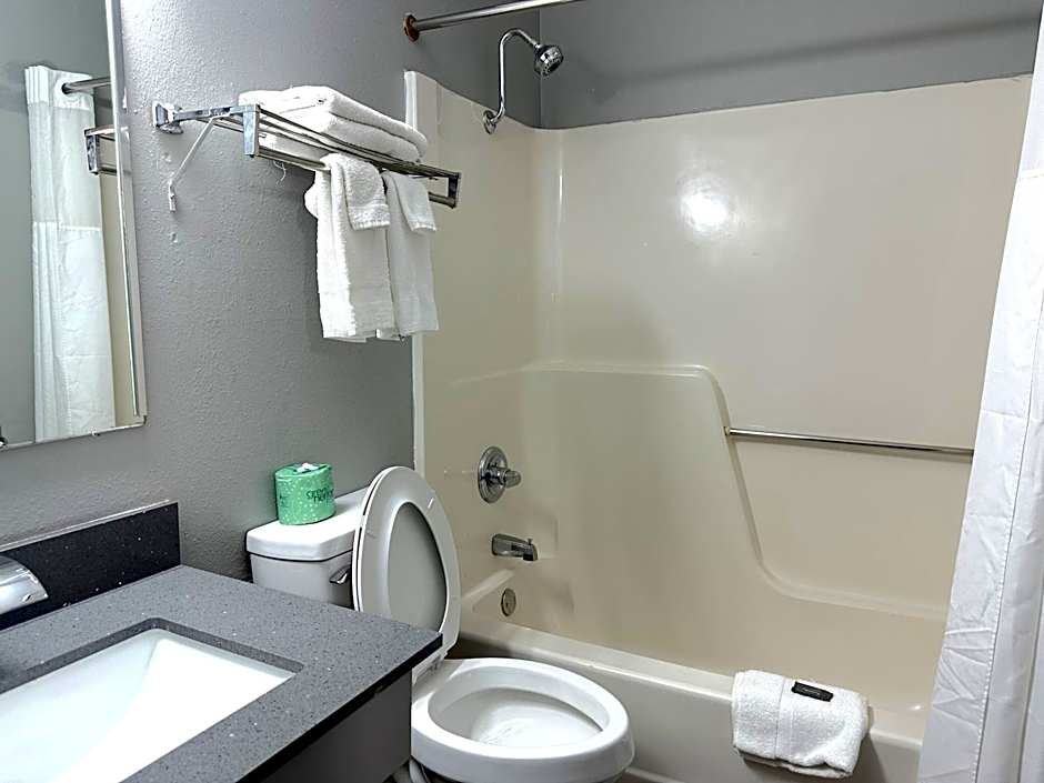Americas Best Value Inn Fargo