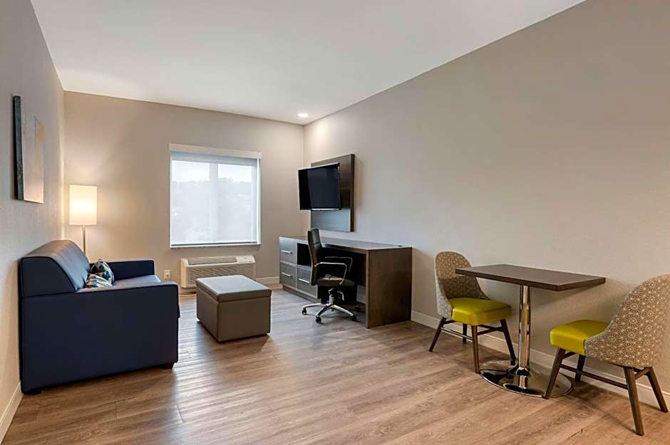 MainStay Suites Cincinnati University - Uptown