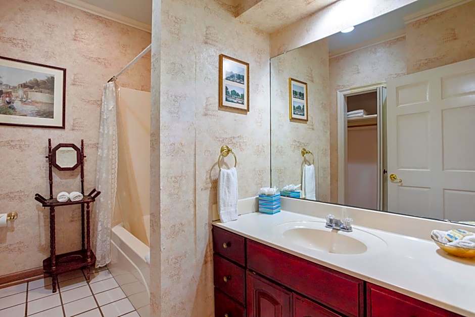 Edgewater Inn - Biloxi Beach