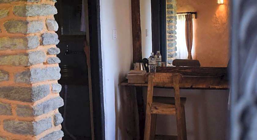 Bhanjyang Village Lodge