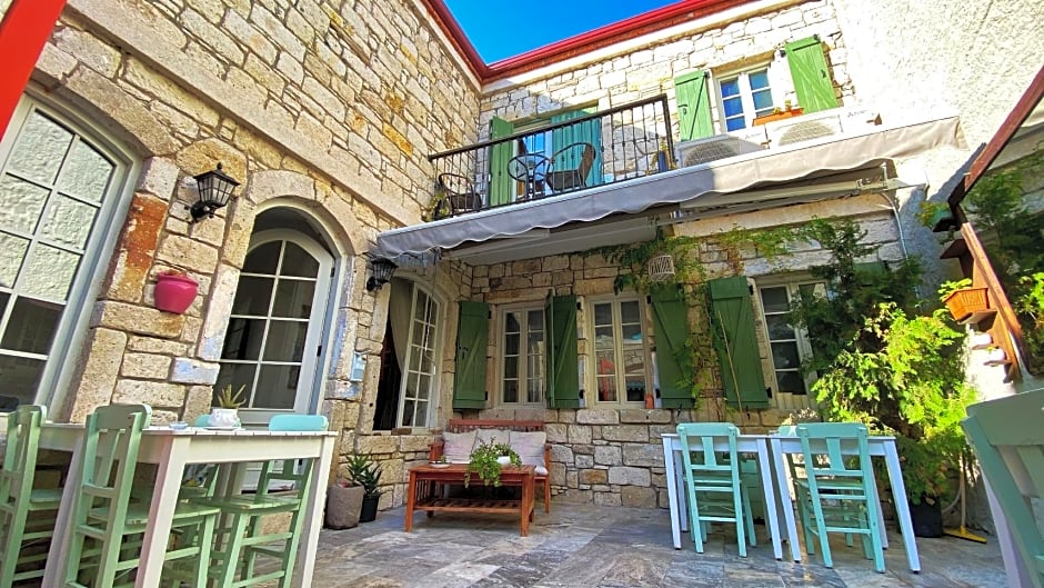 Oberj d'Azur Alacatı