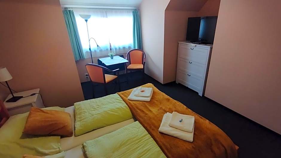 Jázmin panzió bőséges reggelivel közös konyhával a centrumban