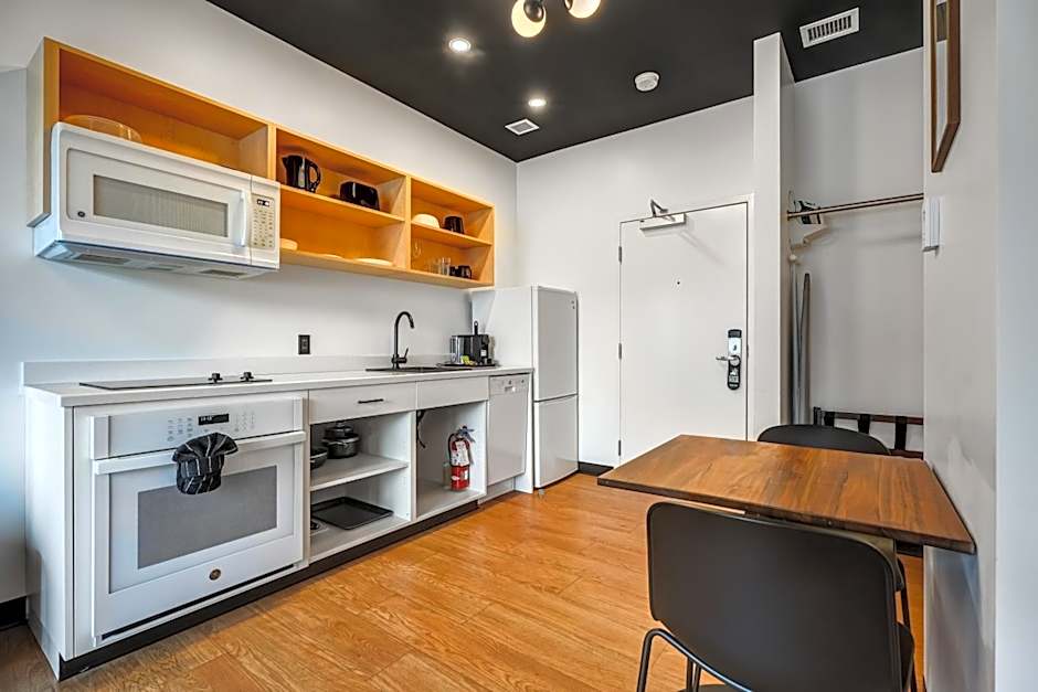 Raven Inn Whitehorse