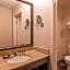 Best Western Plus Rivershore Hotel