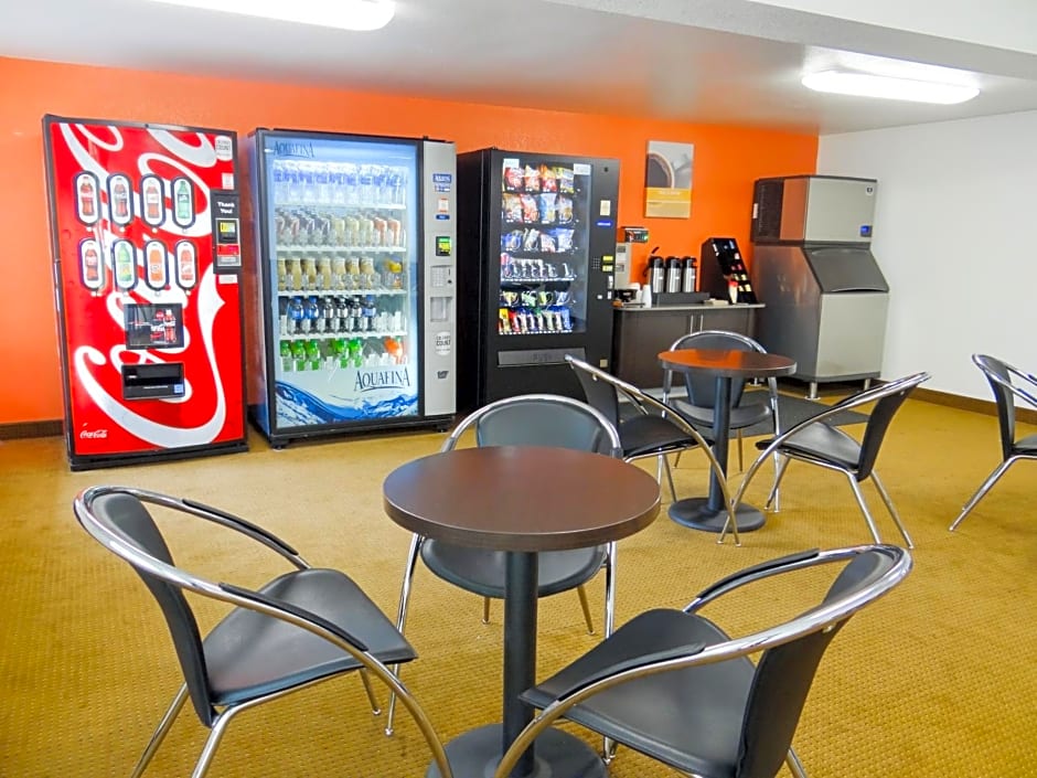 Motel 6-Erie, PA