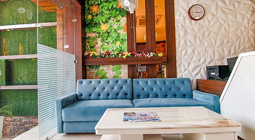 Hotel Golden City