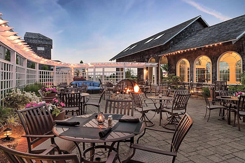 DoubleTree by Hilton Cape Cod - Hyannis