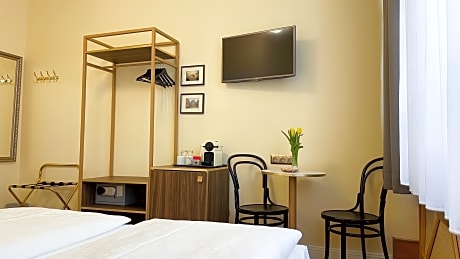 DOUBLE CLASSIC ROOM