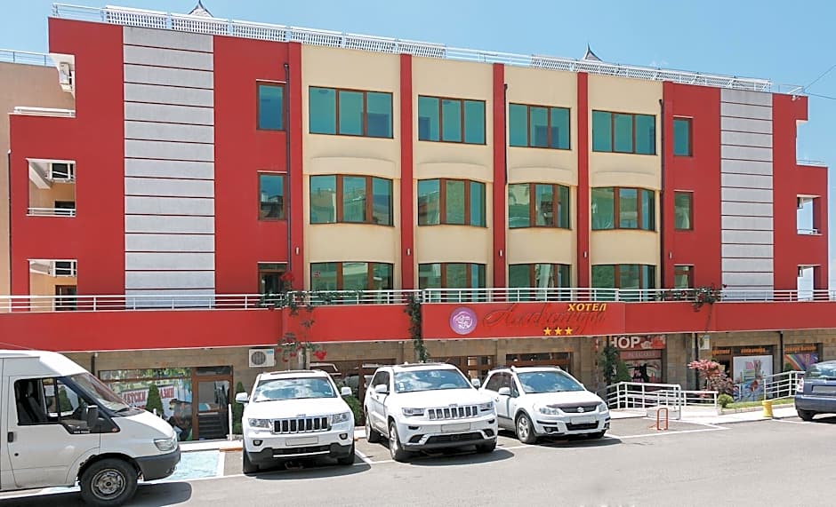 Alexandra Hotel