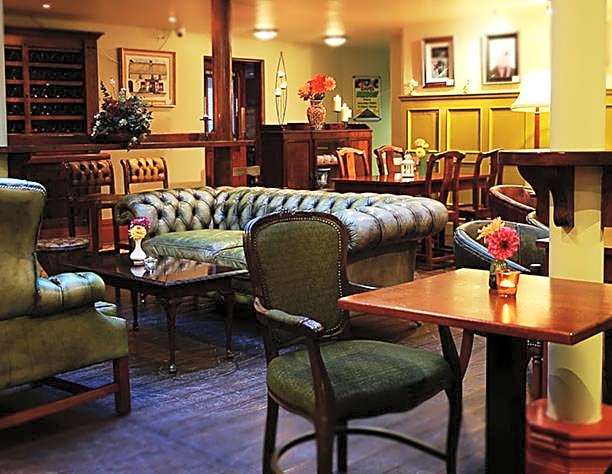 Reddans of Bettystown Luxury Bed & Breakfast, Restaurant and Bar