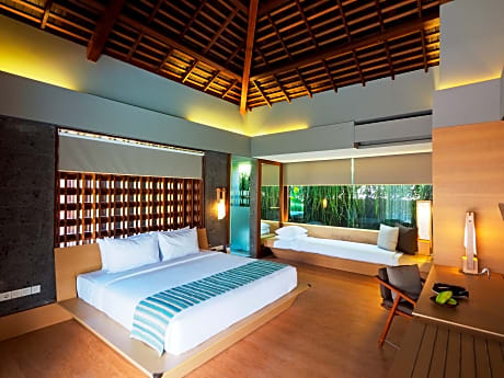 THREE-BEDROOM PRIVATE POOL VILLA