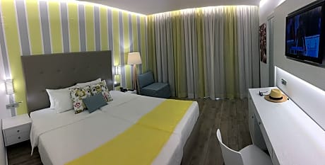 Triple Bungalow Garden View