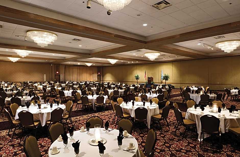 Ramkota Hotel - Pierre