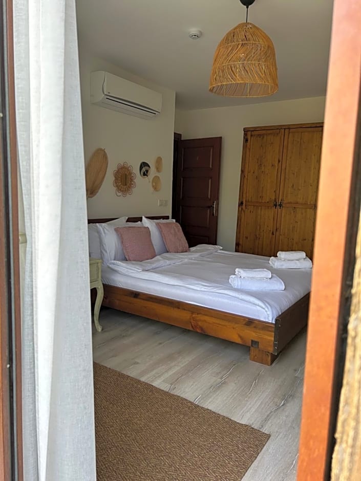Pupa Alaçatı Butik Otel