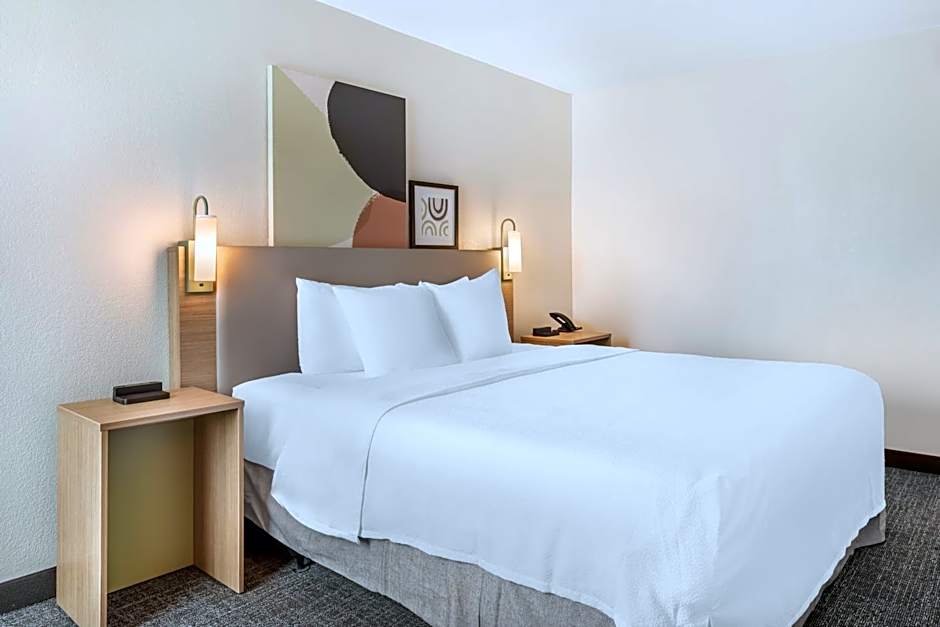 Spark by Hilton Knoxville North I-75