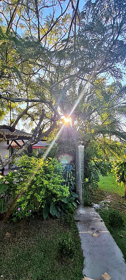 Pousada Areias do Embaú