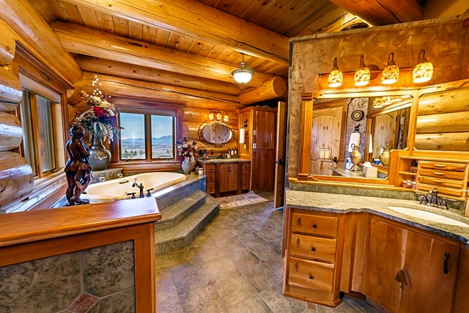 Coyote Bluff Estate