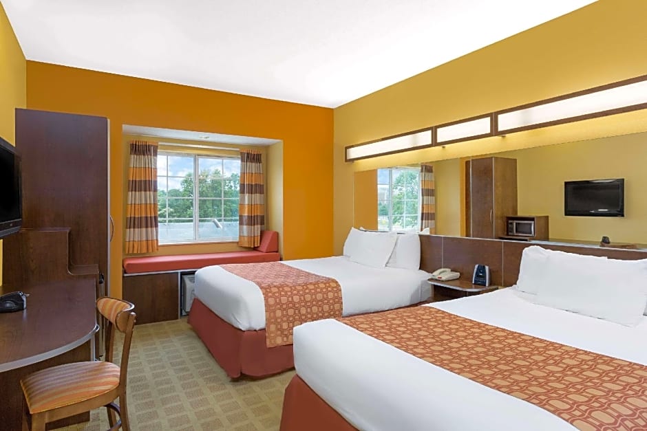 Microtel Inn & Suites by Wyndham Greenville/University Med