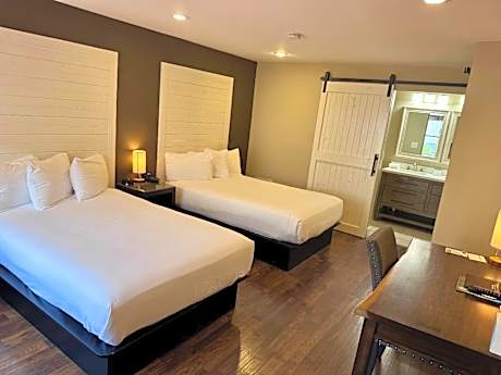 Two Double Beds – Farmhouse