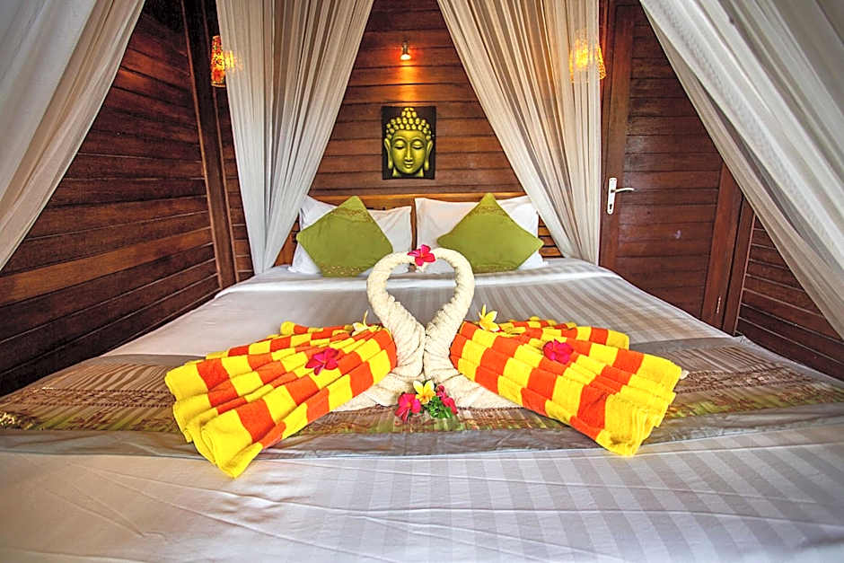 Nanuk's Bungalows