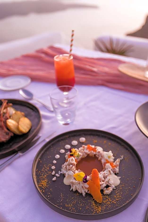 Sophia Luxury Suites