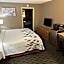 Red Roof Inn & Suites Marysville