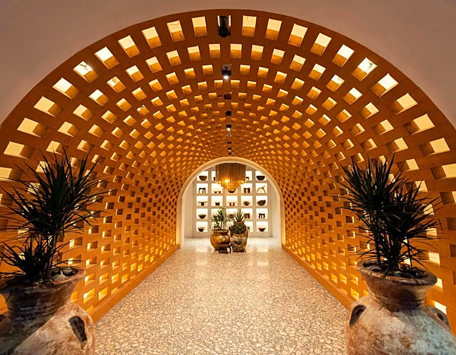 Virgin Hotels Las Vegas, Curio Collection by Hilton
