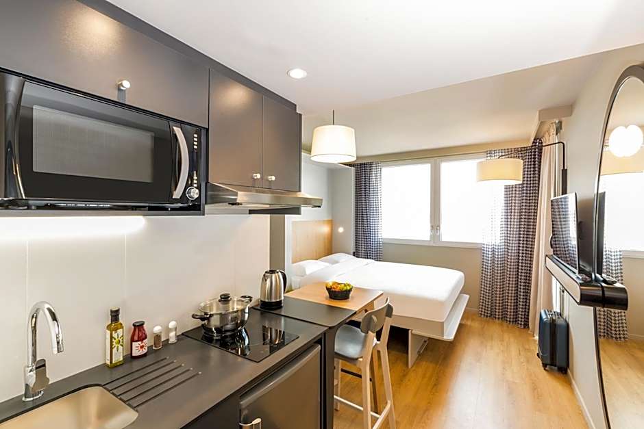Aparthotel Adagio access Palaiseau Saclay