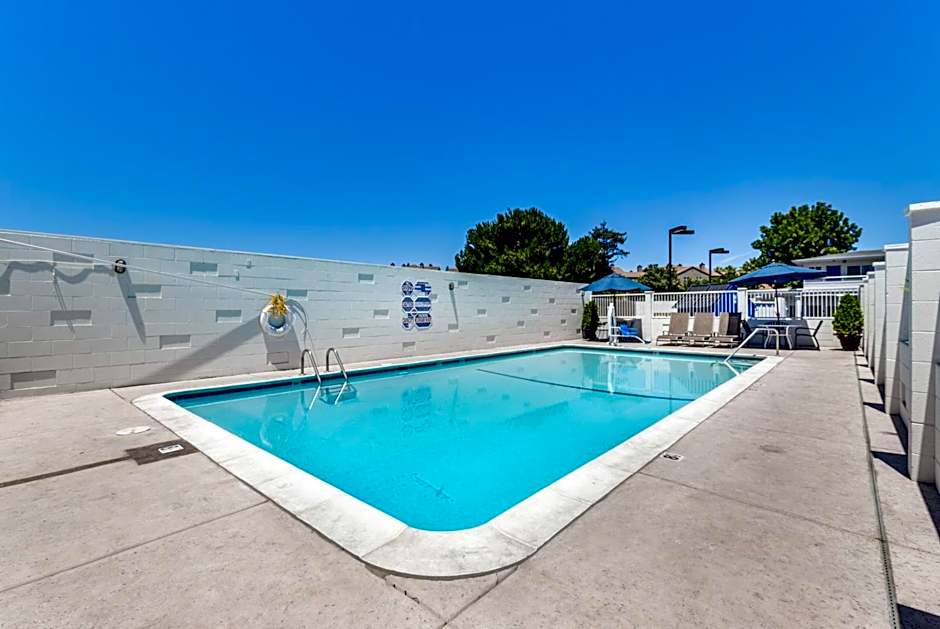 Motel 6-San Jose, CA - Convention Center
