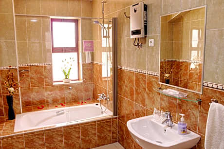 Classic Suite 2 Adults