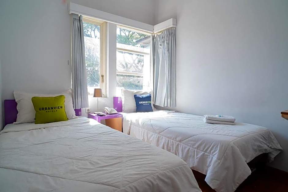 Urbanview Hotel FiFFa Kauman Malang