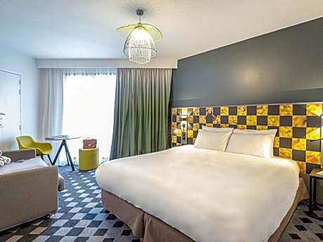 Standard Double Room with Sofa and Balcony